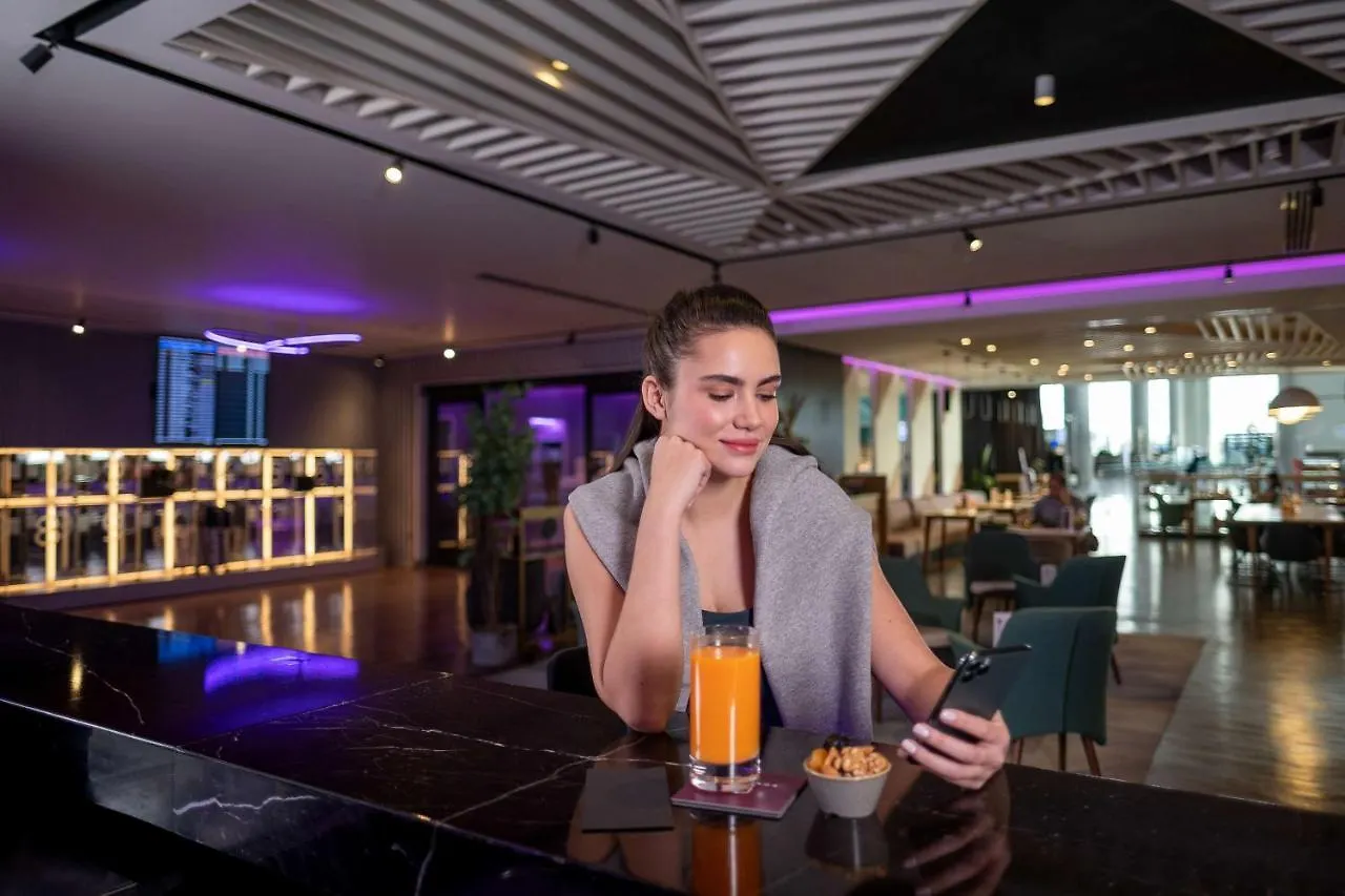 Hotel Yotel Istanbul Airport, City Entrance