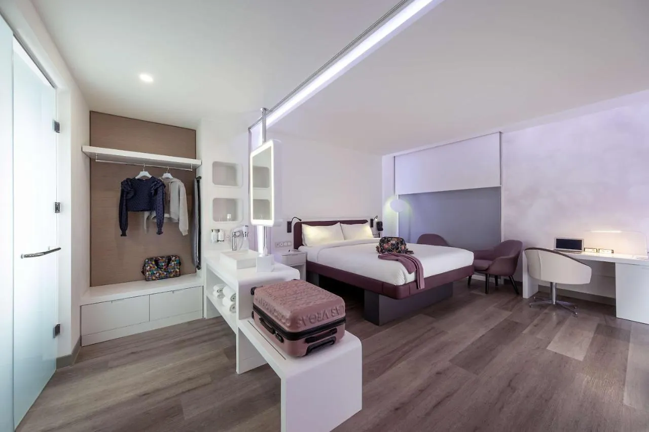 Yotel Istanbul Airport, City Entrance Hotell